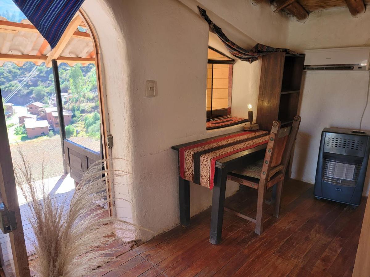 Wolf Totem Steam Punk Guesthouse Pisac Exterior foto