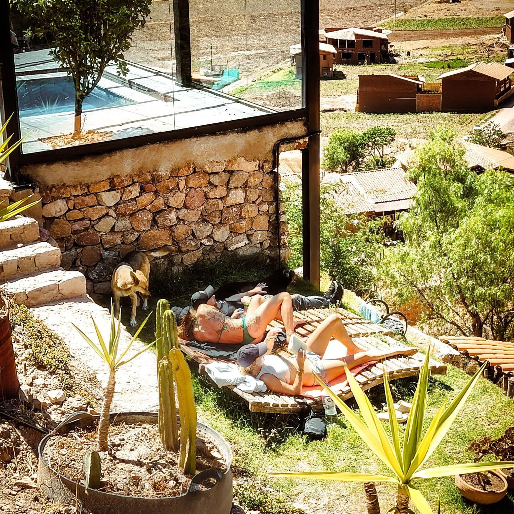 Wolf Totem Steam Punk Guesthouse Pisac Exterior foto